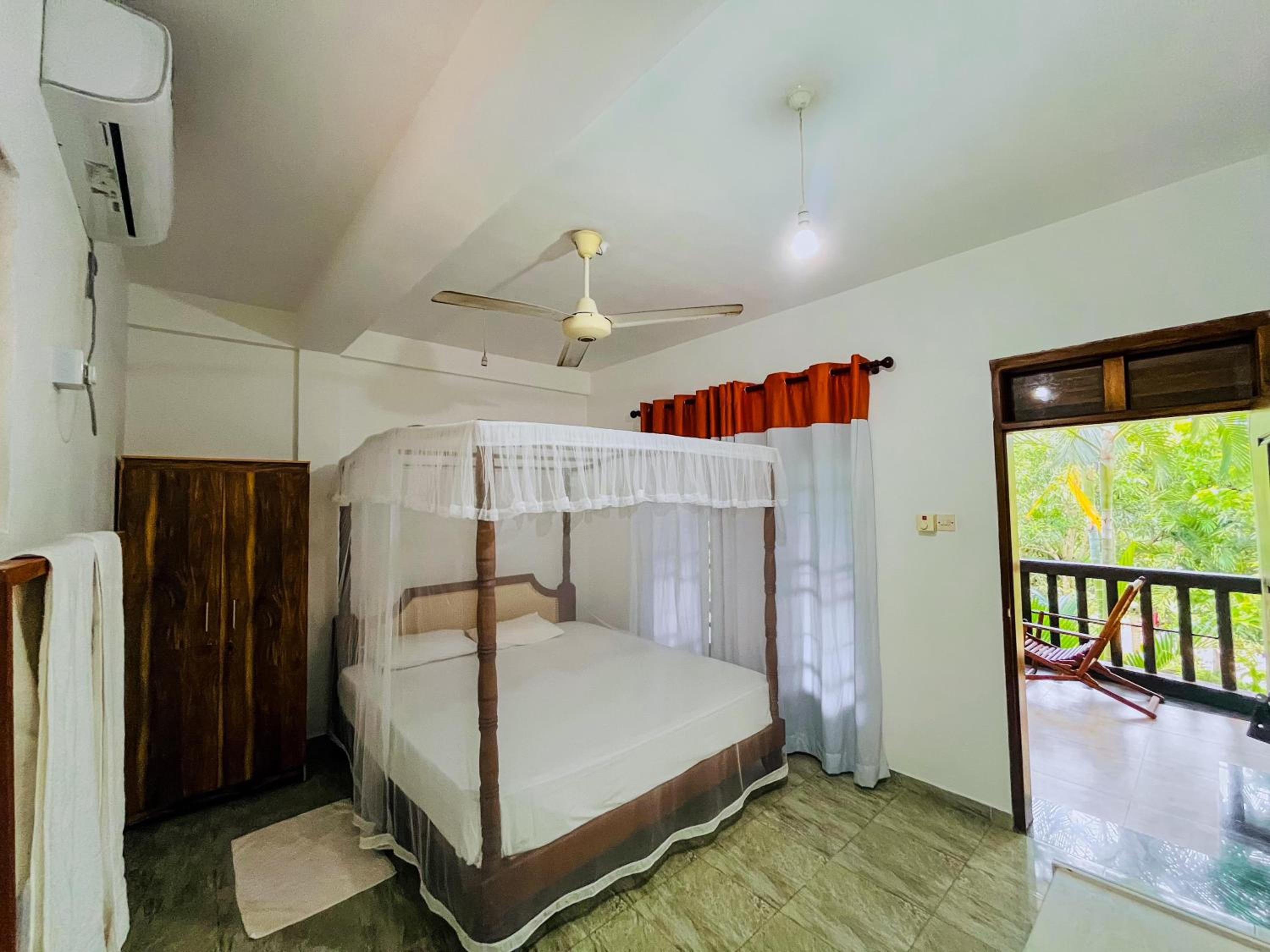 Lake View Villa - Tangalle