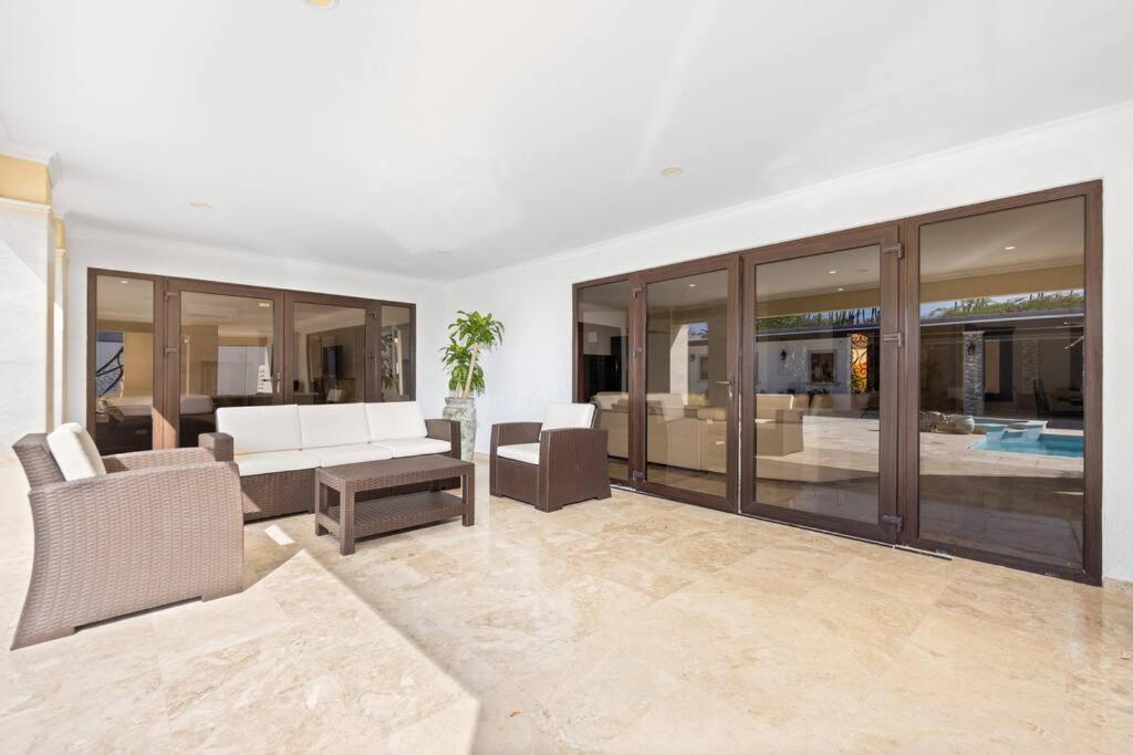 Bocobay Sol Palmera Villa