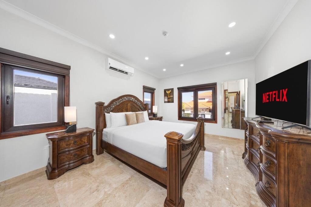 Bocobay Sol Palmera Villa