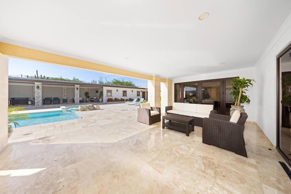 Bocobay Sol Palmera Villa