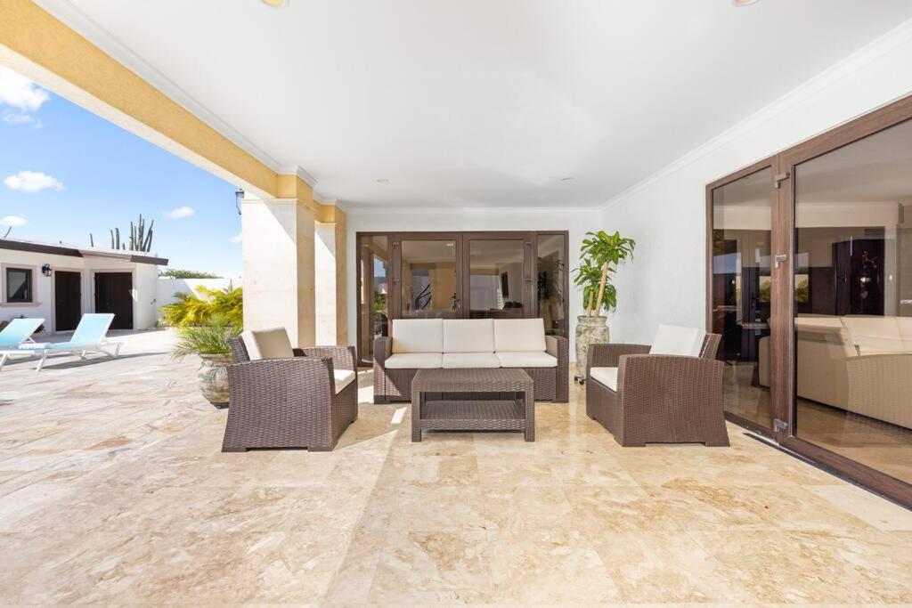Bocobay Sol Palmera Villa
