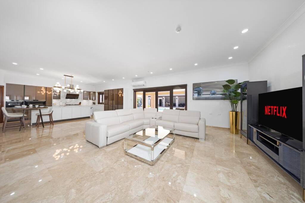 Bocobay Sol Palmera Villa