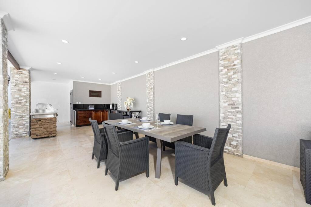 Bocobay Sol Palmera Villa