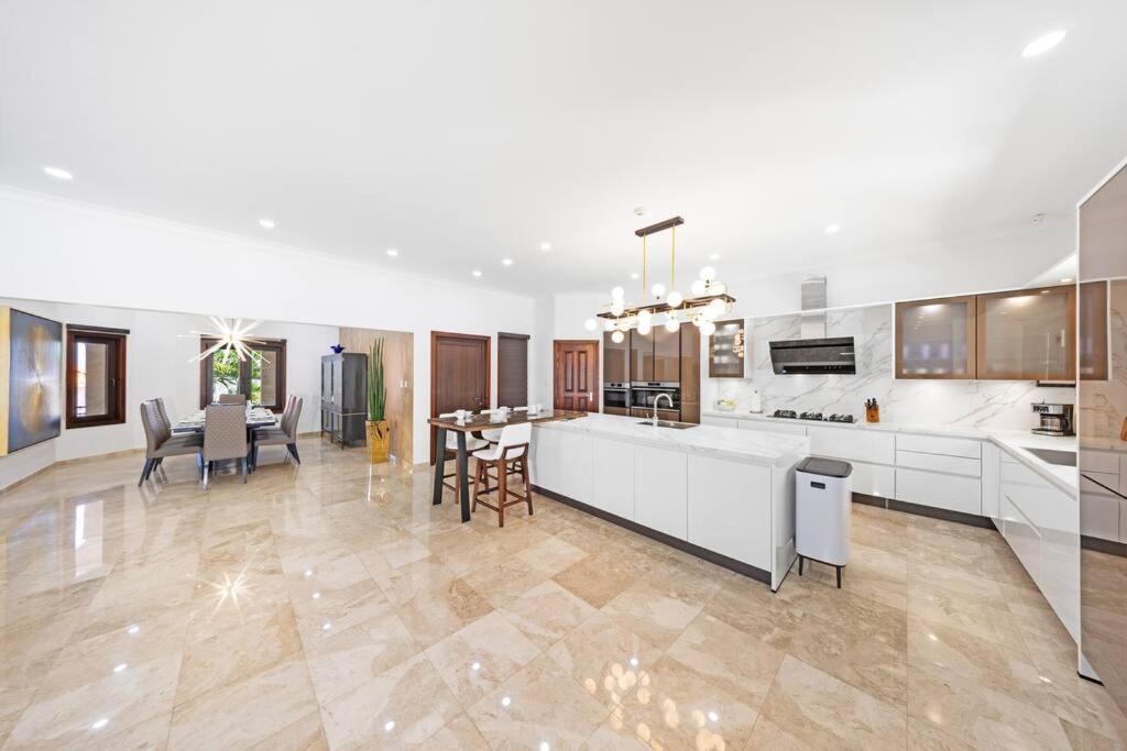 Bocobay Sol Palmera Villa