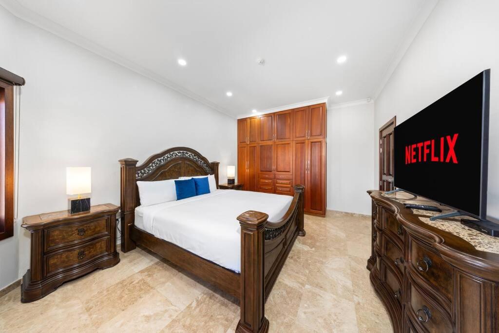 Bocobay Sol Palmera Villa