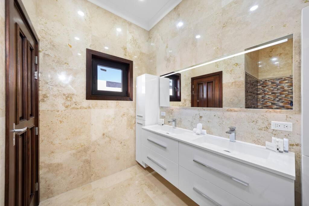 Bocobay Sol Palmera Villa
