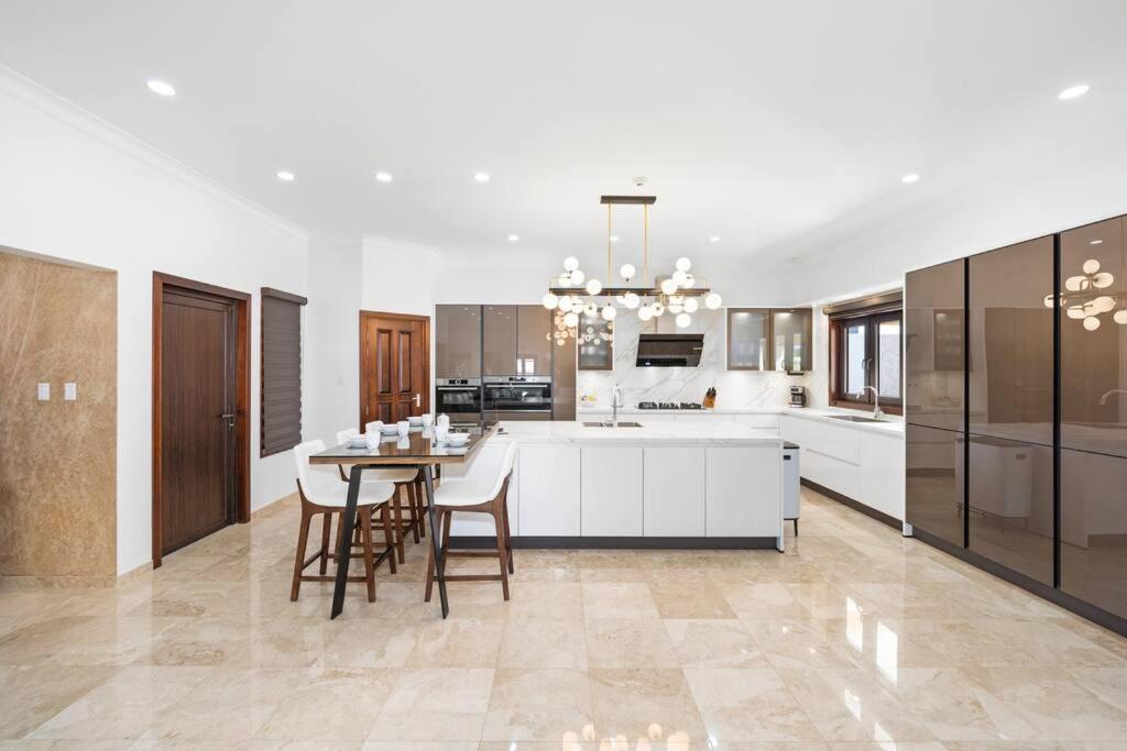 Bocobay Sol Palmera Villa