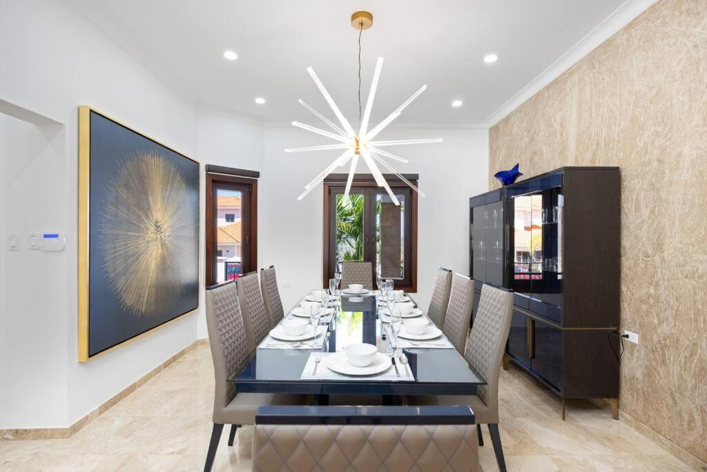 Bocobay Sol Palmera Villa