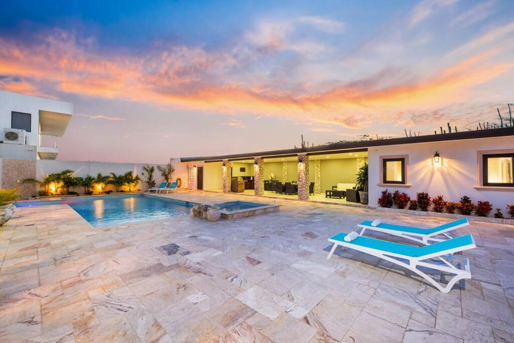 Bocobay Sol Palmera Villa