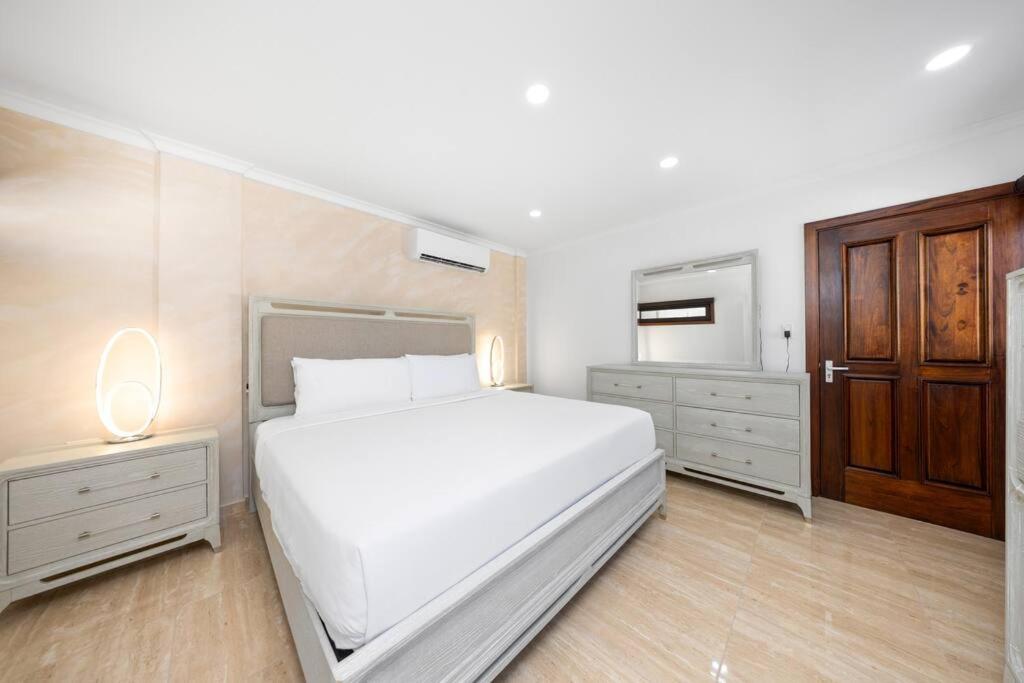 Bocobay Sol Palmera Villa