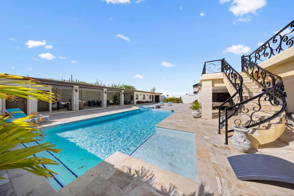 Bocobay Sol Palmera Villa