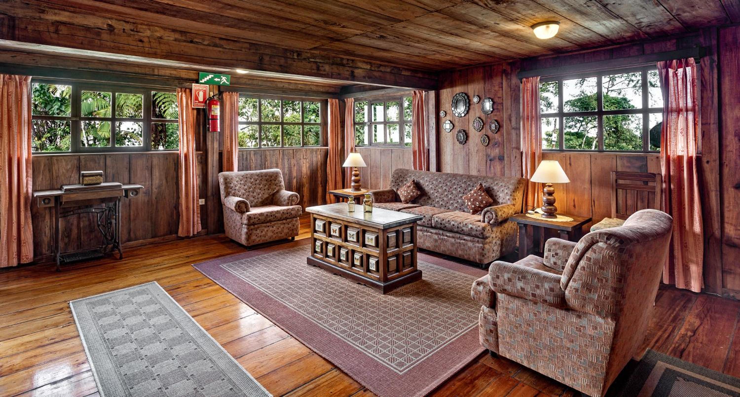 Sachatamia Lodge