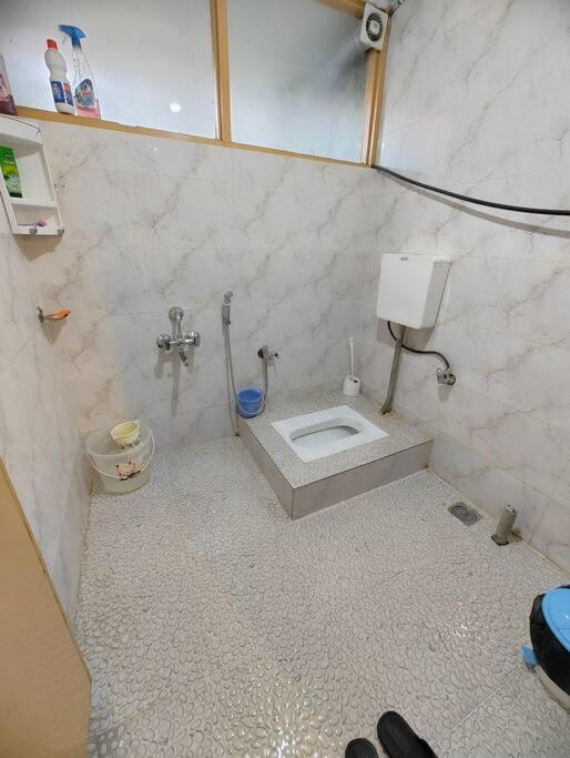 2 BHK Apartment in Srinagar view 5