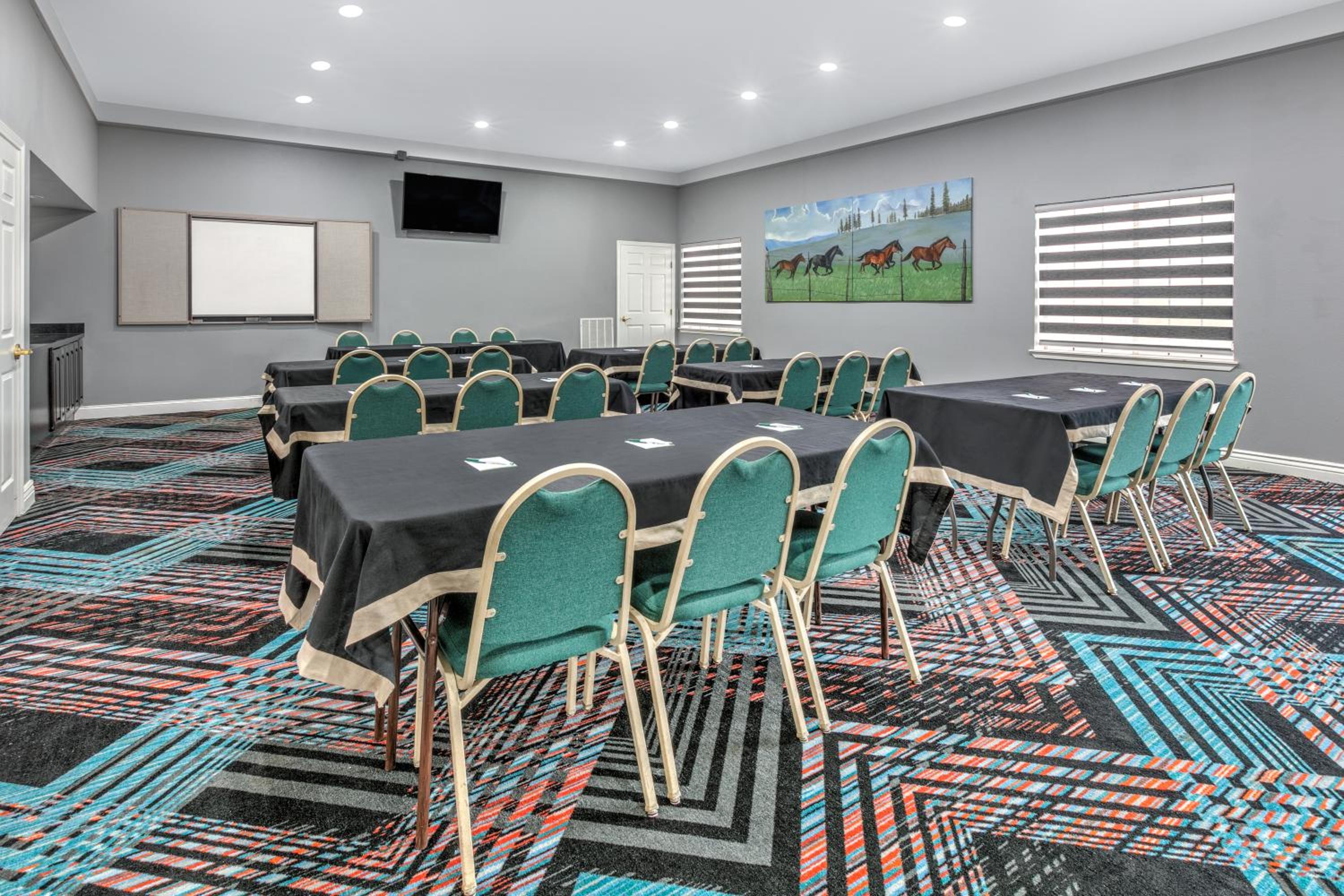 Weatherford Vacations - La Quinta by Wyndham Weatherford - Property Image 6