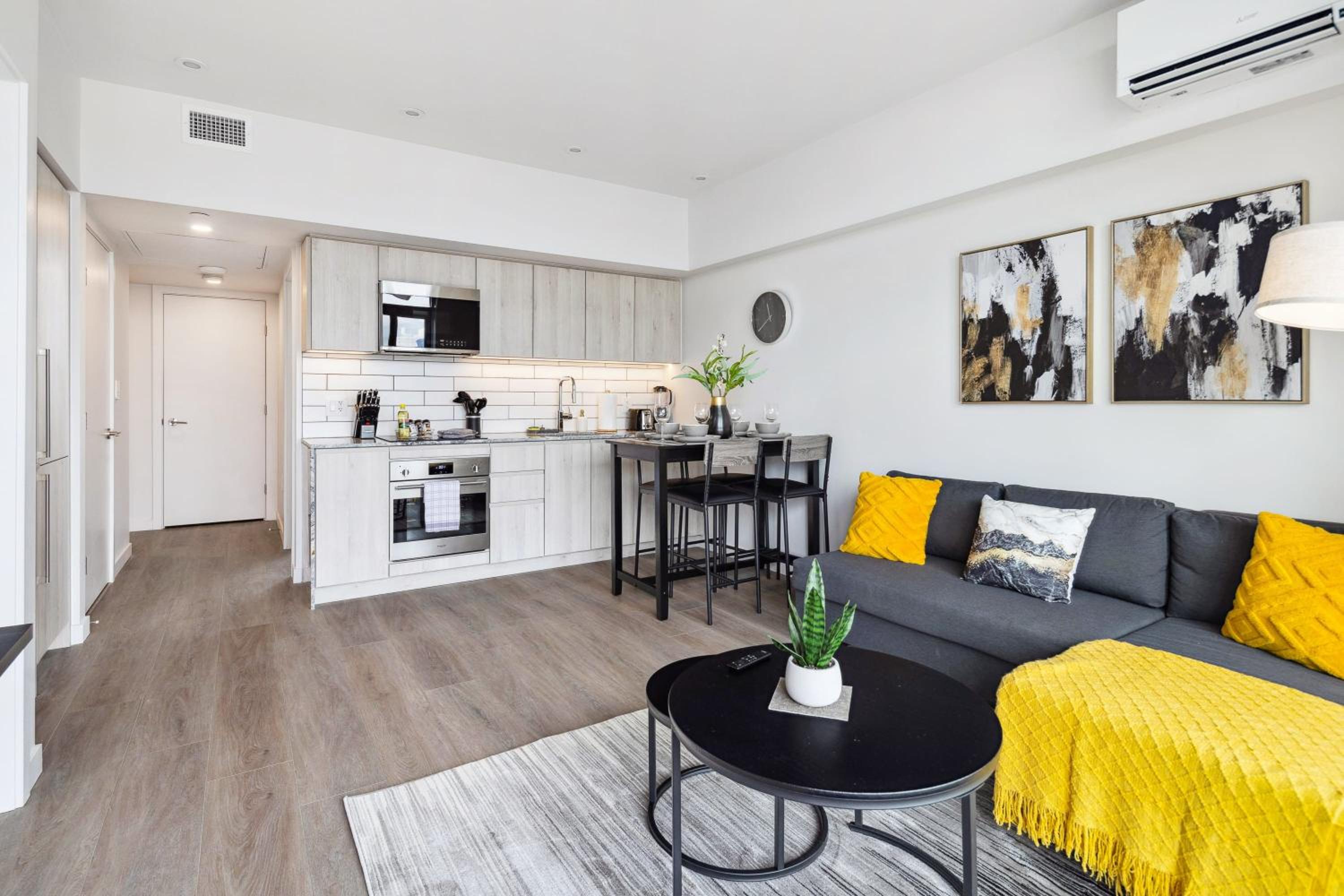 Brand New City Apt in Downtown Vancouver