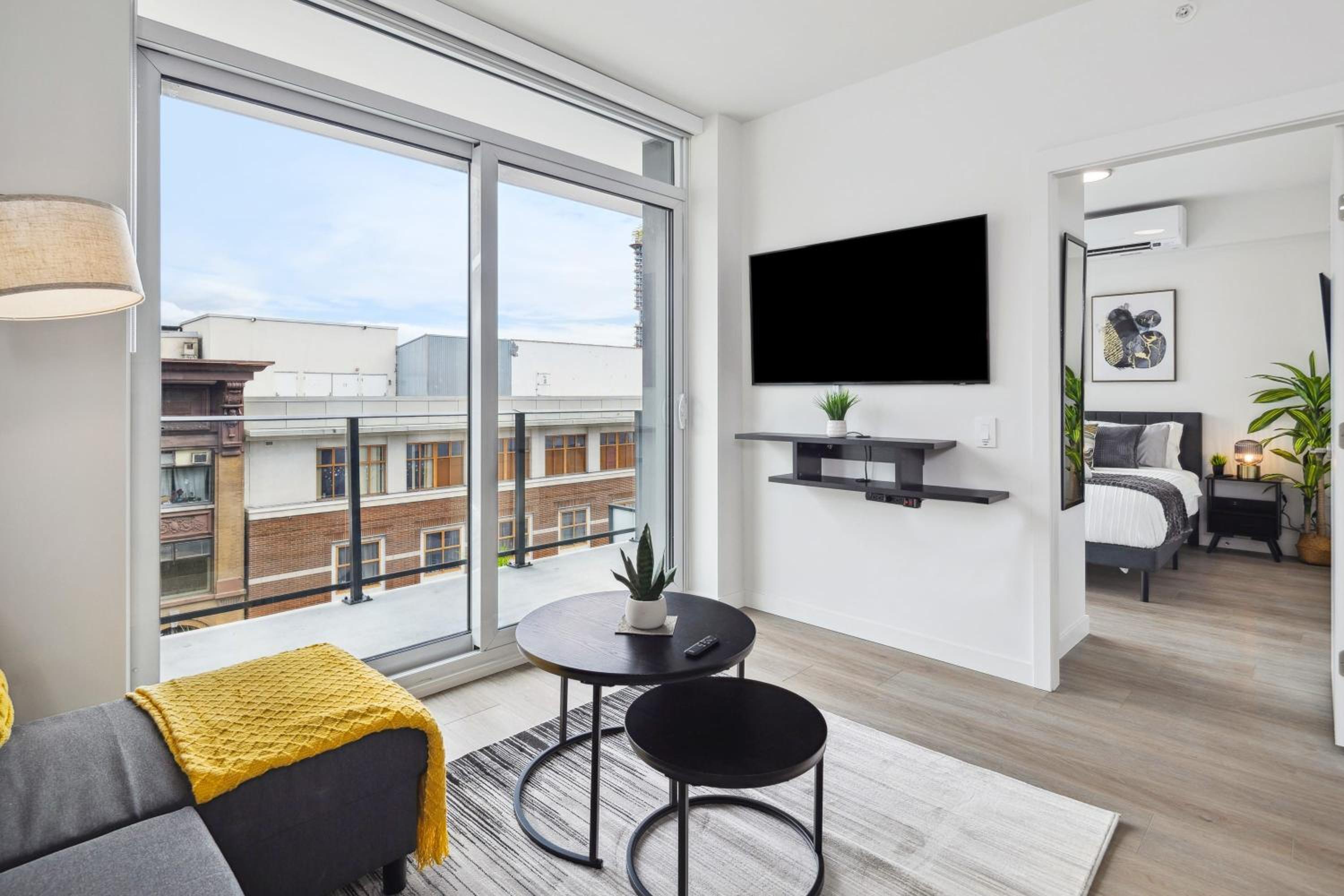 Brand New City Apt in Downtown Vancouver