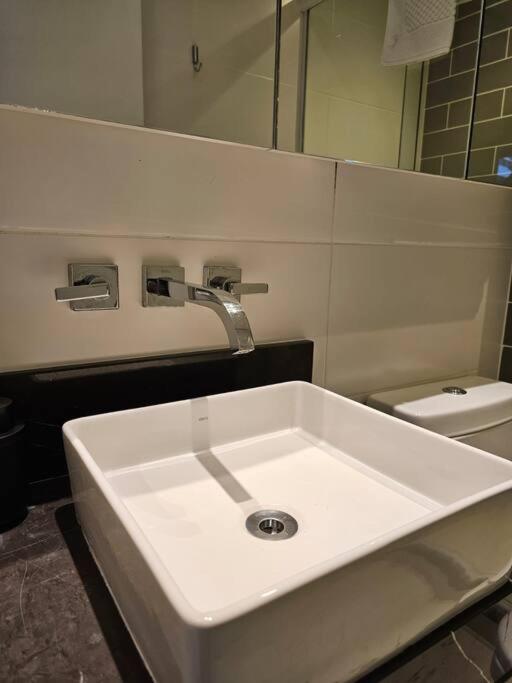 Studio Moderno com sacada Ap 25 Soho Life