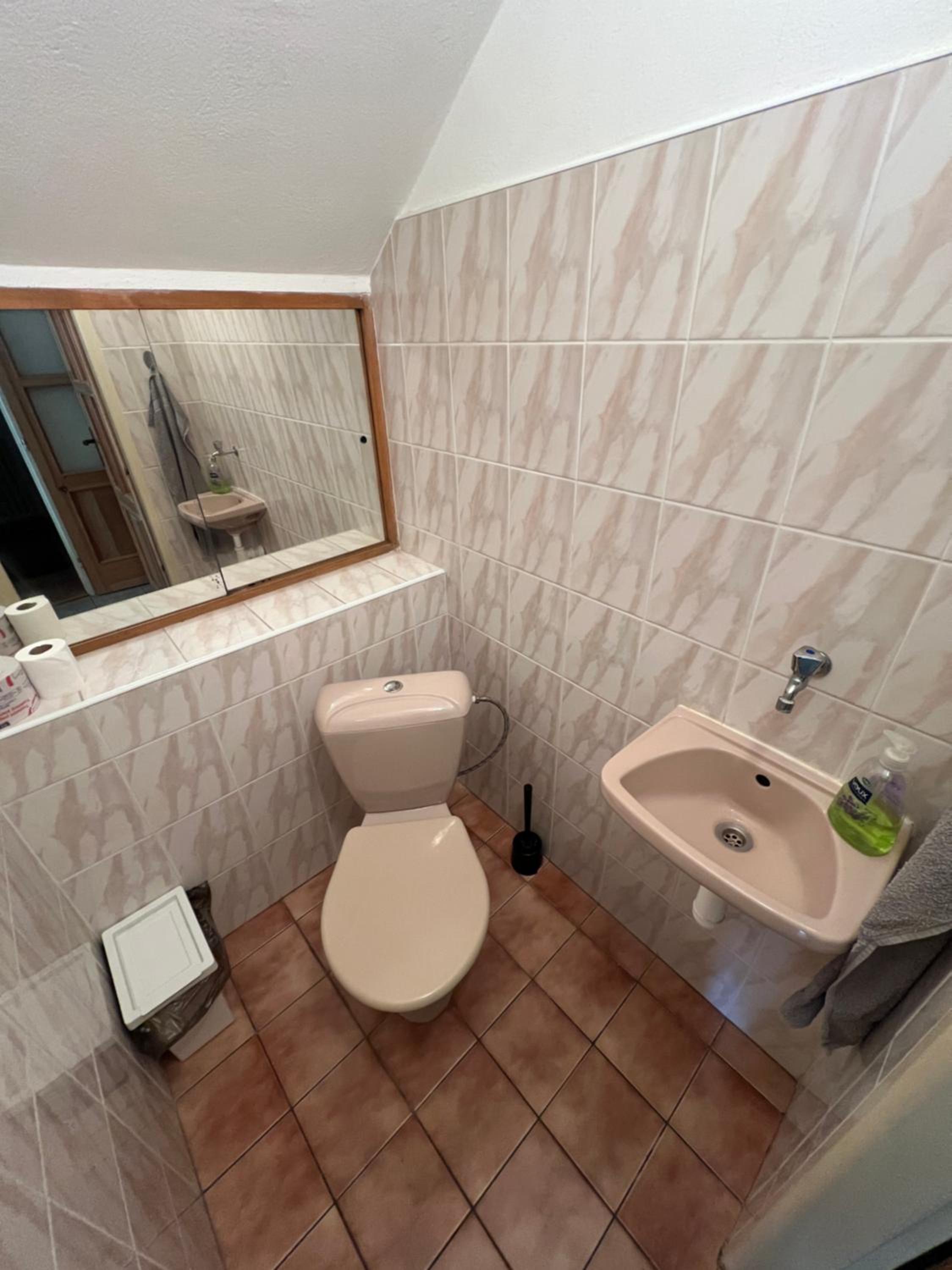 -Self-Check- 4-Room Extra large house