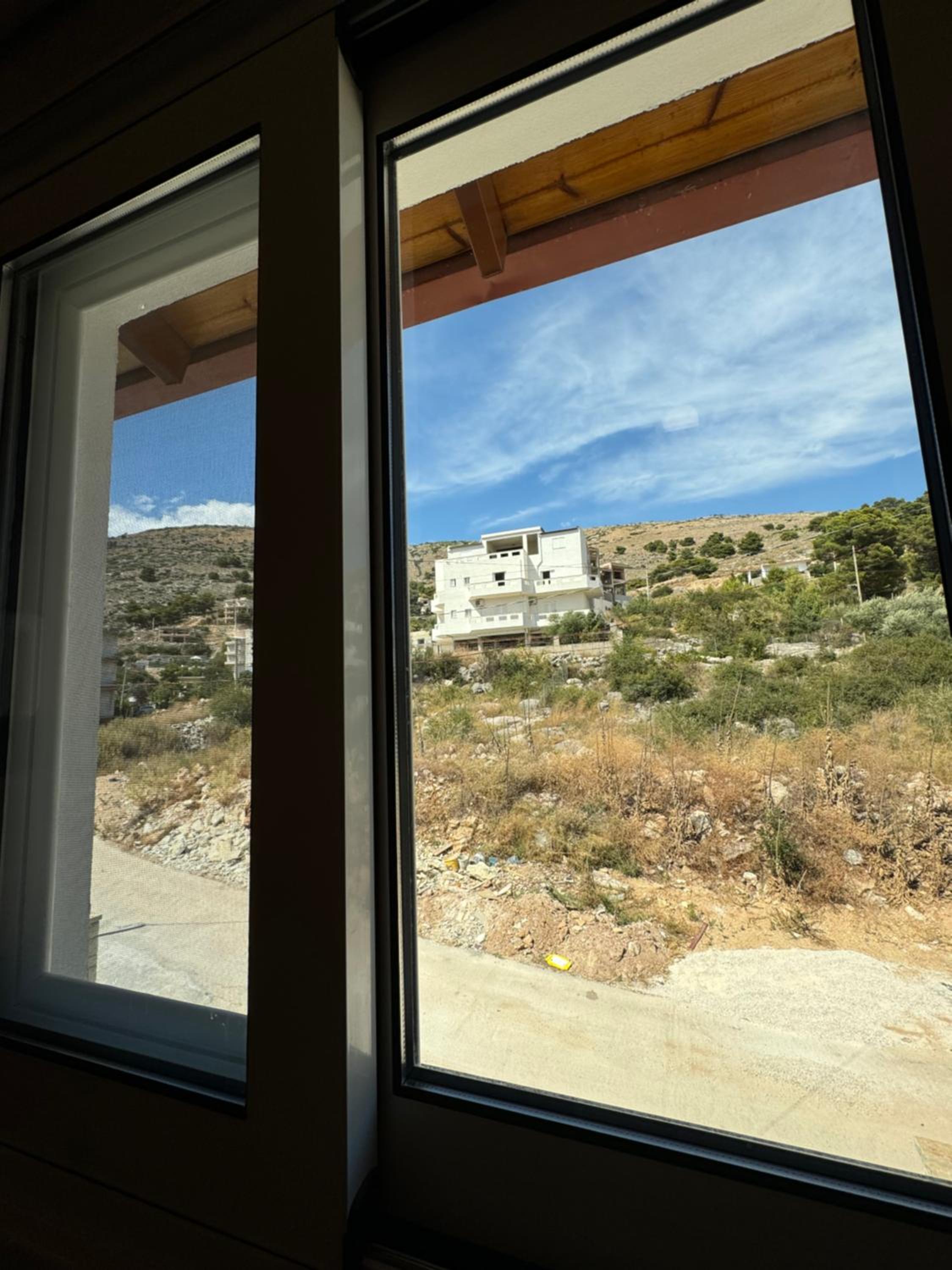 Adem Hillcrest Apartments
