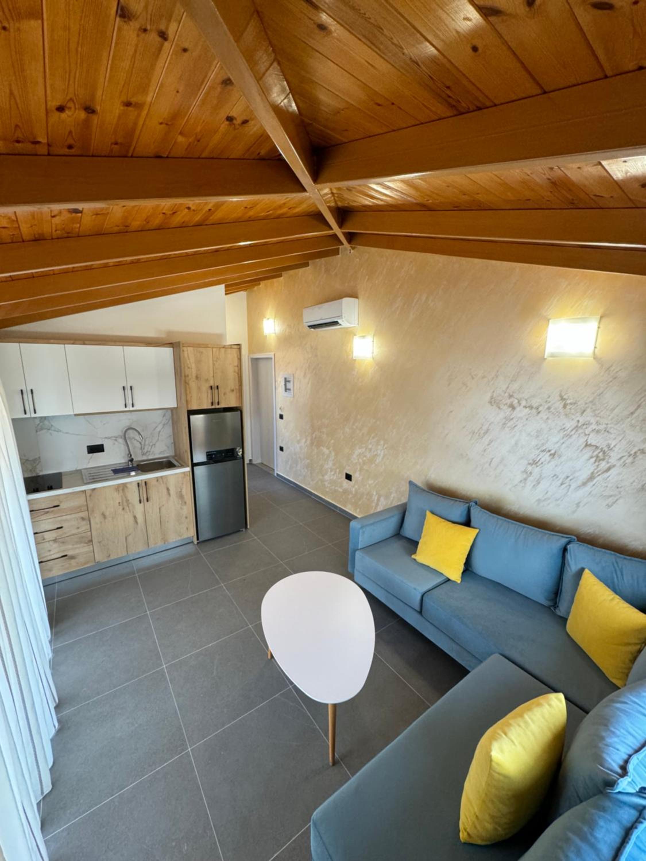 Adem Hillcrest Apartments