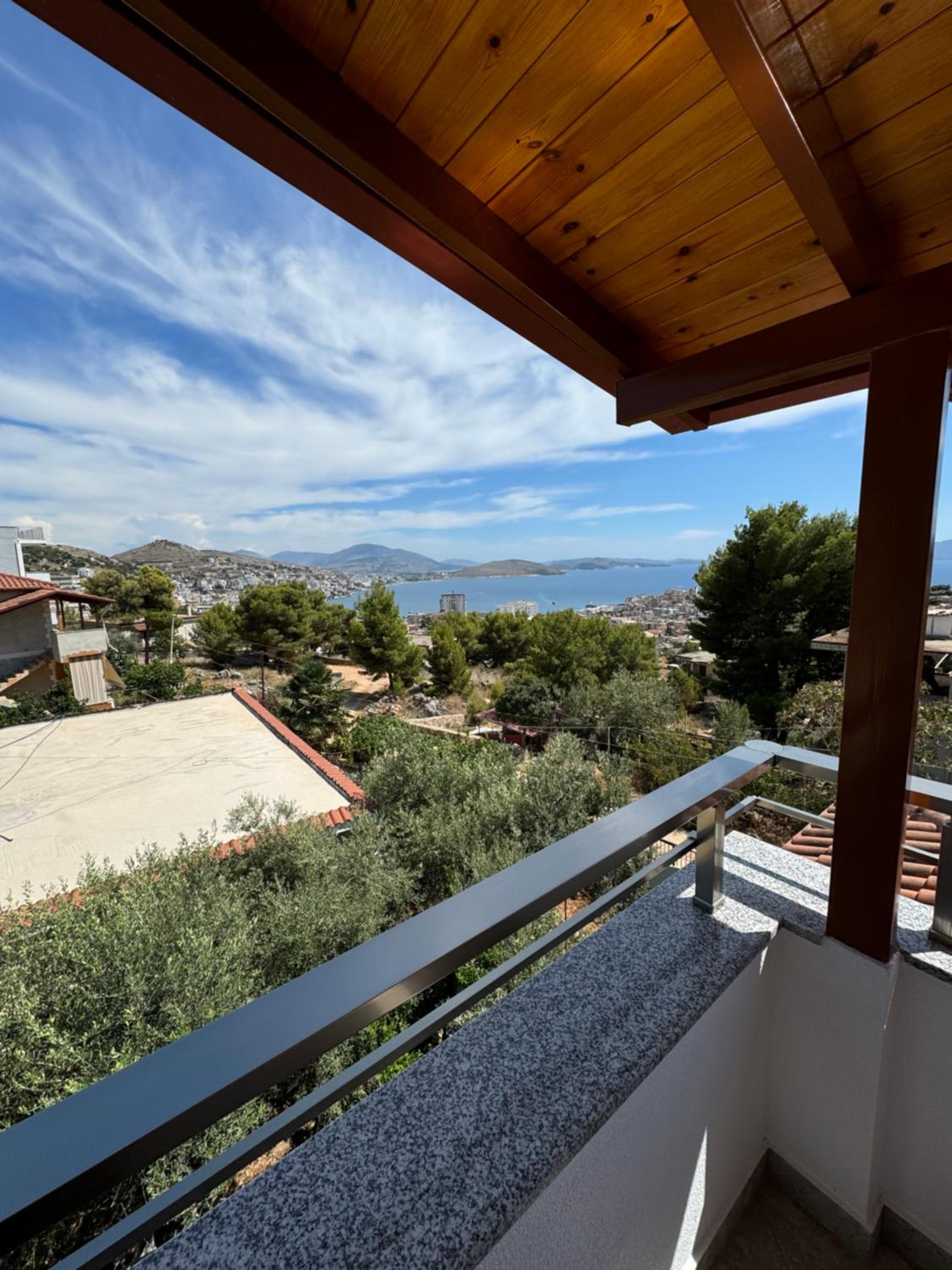 Adem Hillcrest Apartments