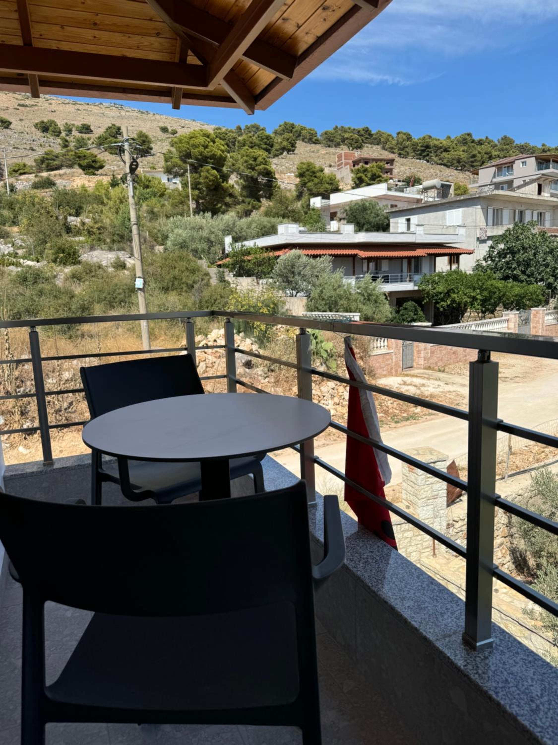 Adem Hillcrest Apartments