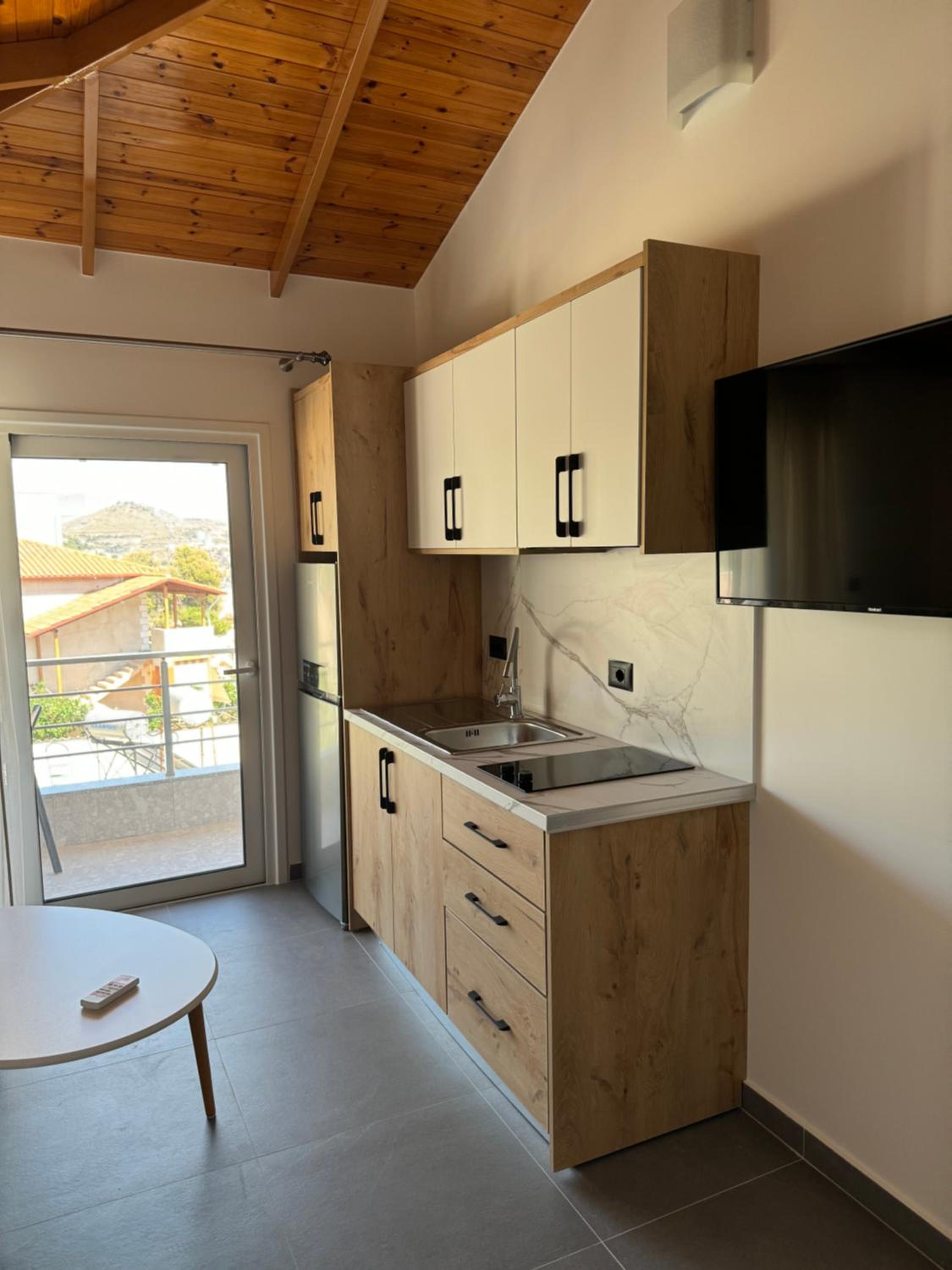Adem Hillcrest Apartments