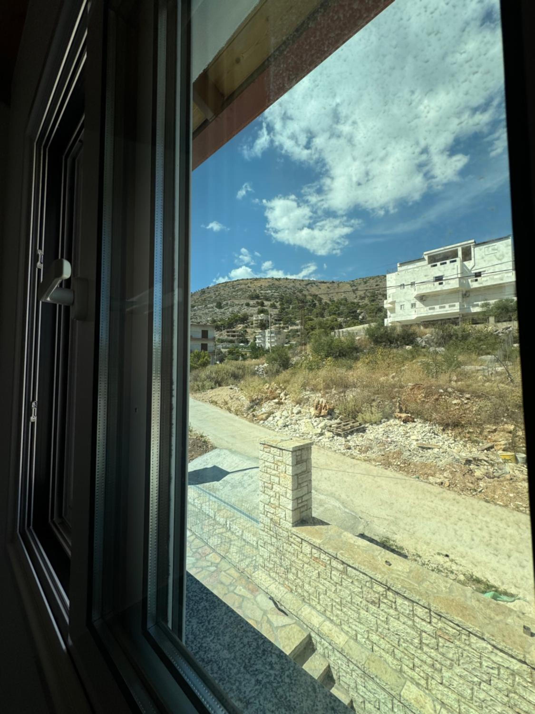 Adem Hillcrest Apartments
