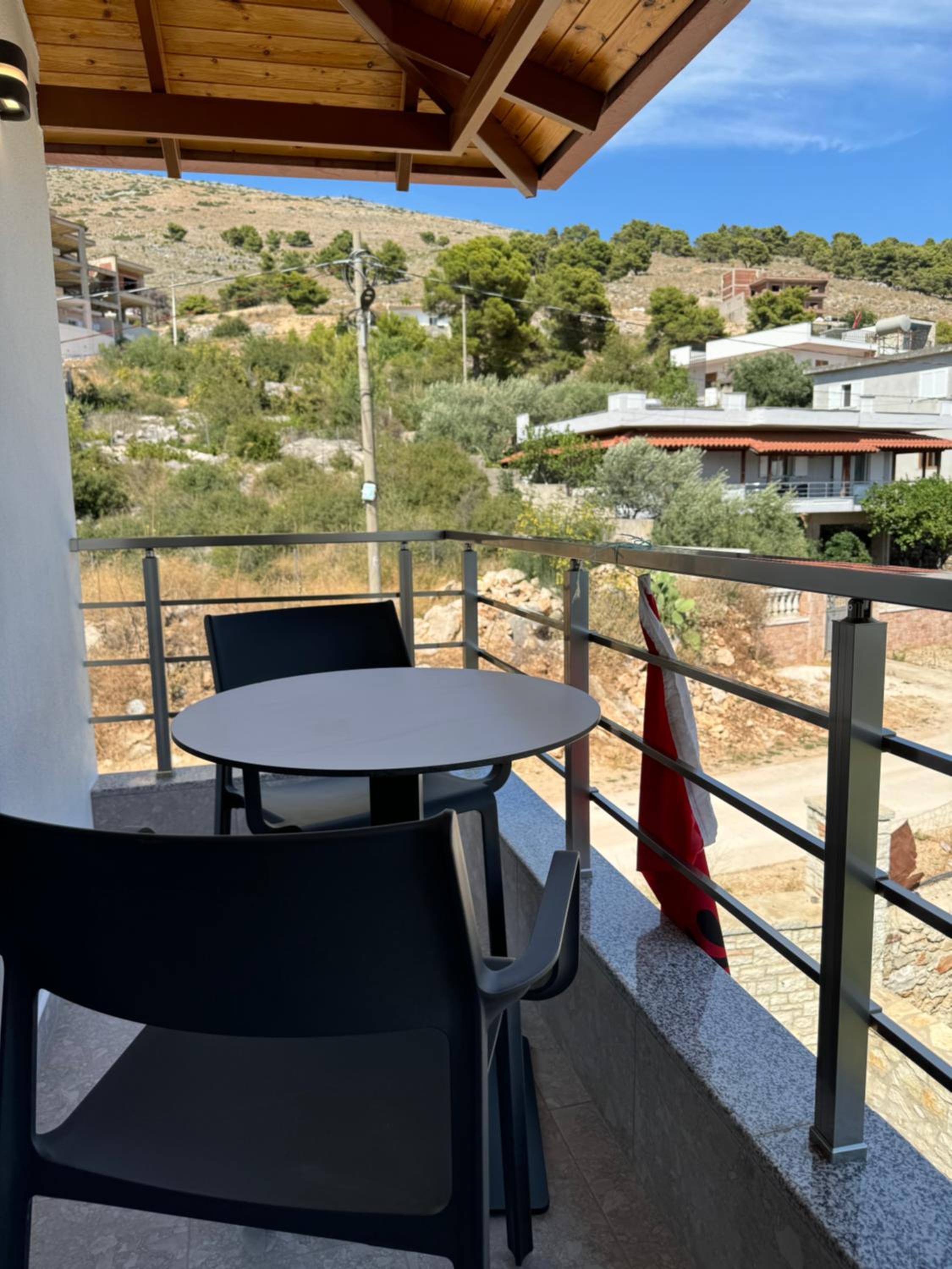 Adem Hillcrest Apartments