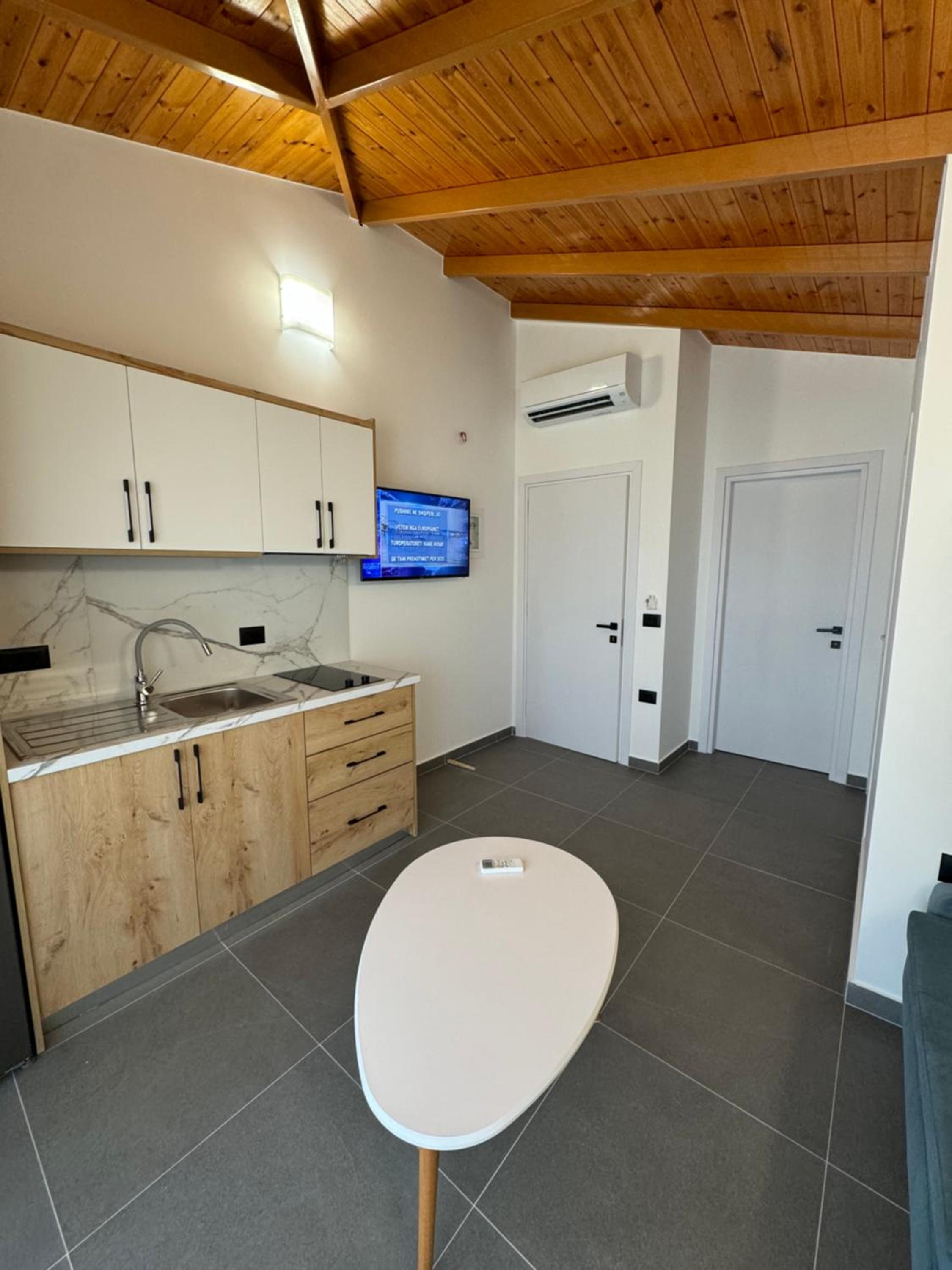 Adem Hillcrest Apartments