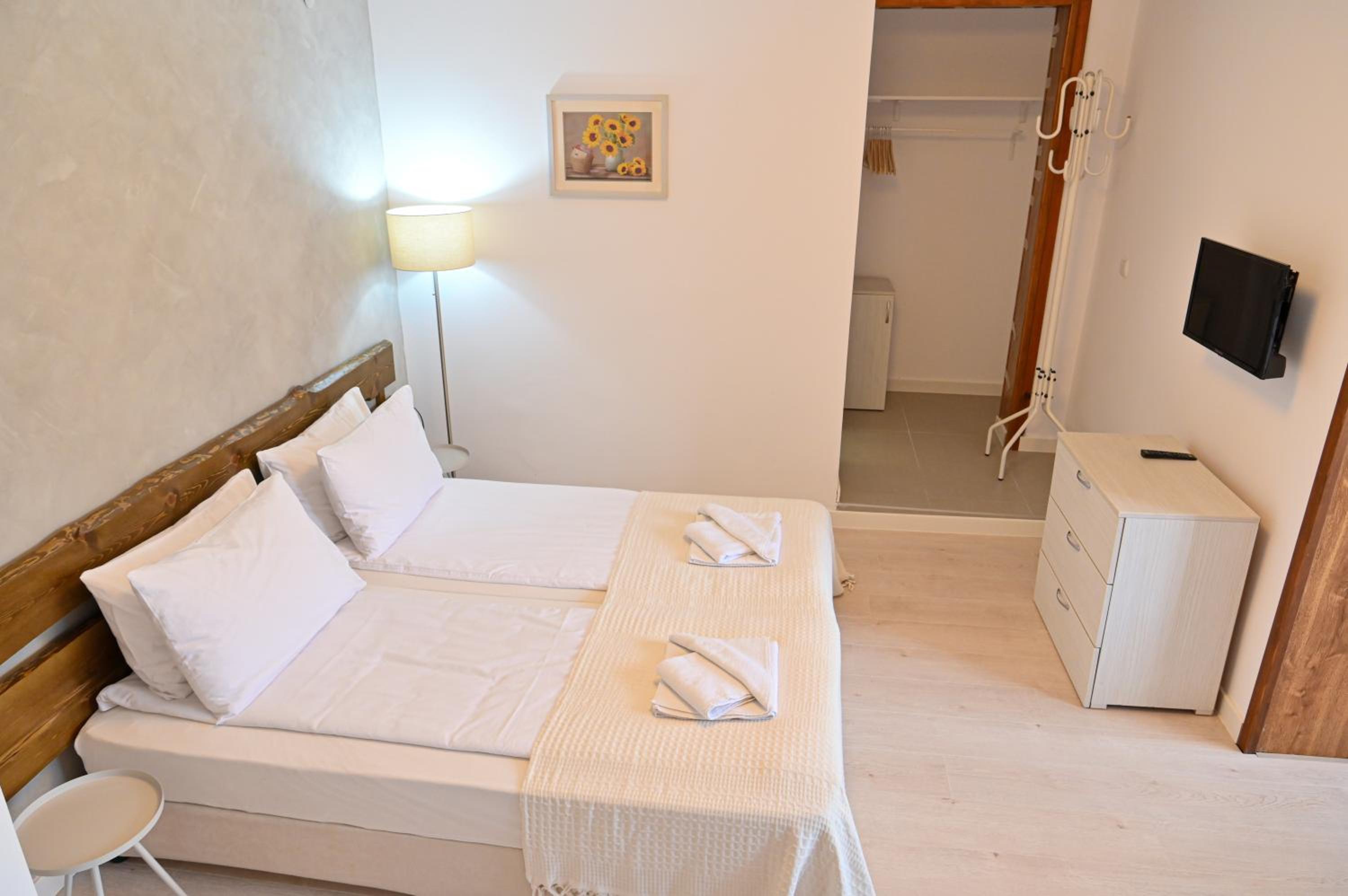 Guest House 7