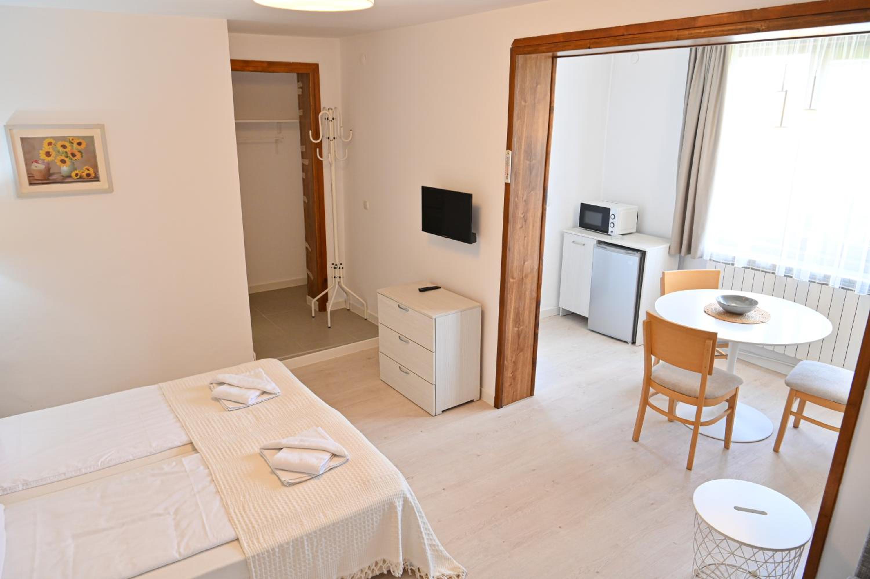 Guest House 7