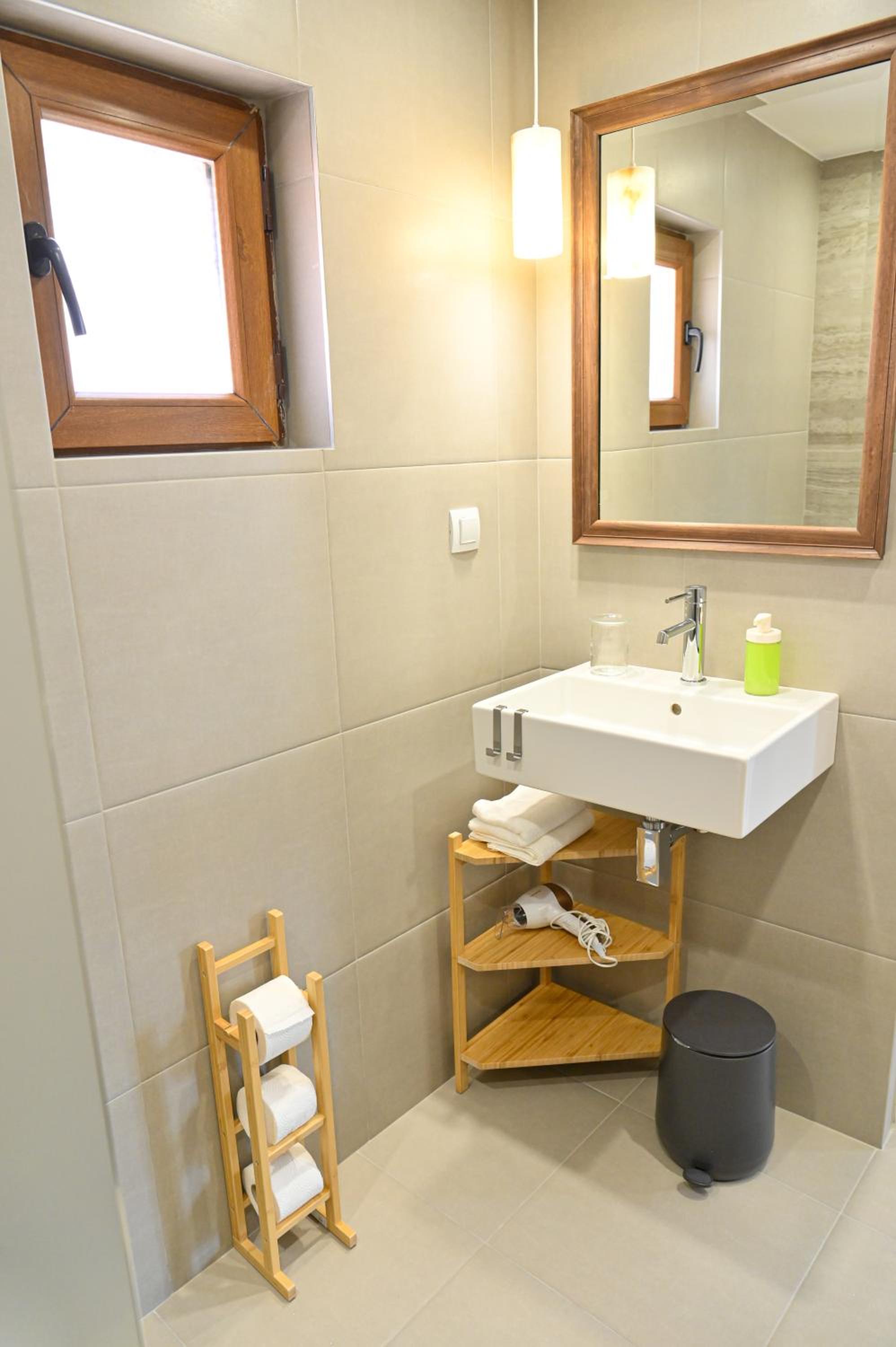 Guest House 7