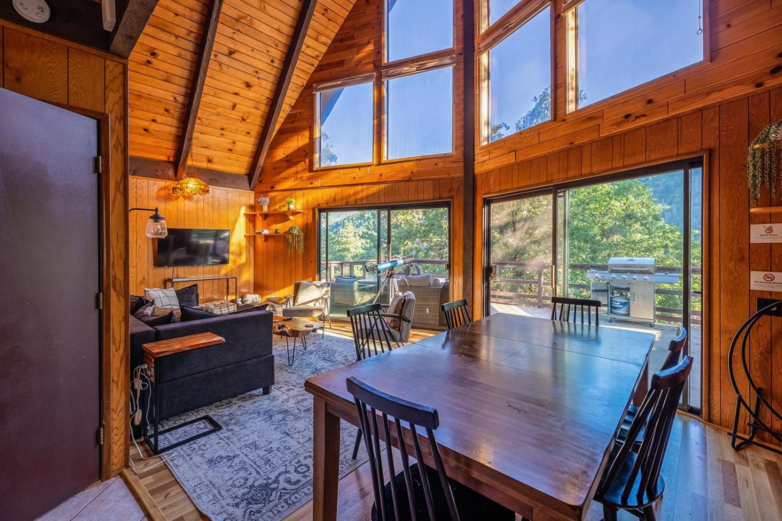 Hygge Haus Sequoia - Large Private Cabin w Views view 3