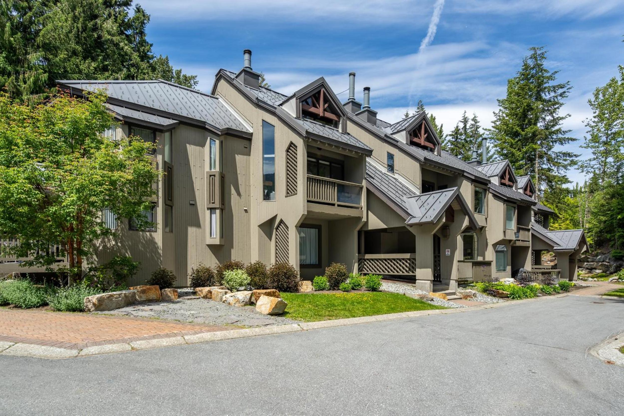 Gables 25 | Best Townhome Location! Walk Everywhere in 5 mins