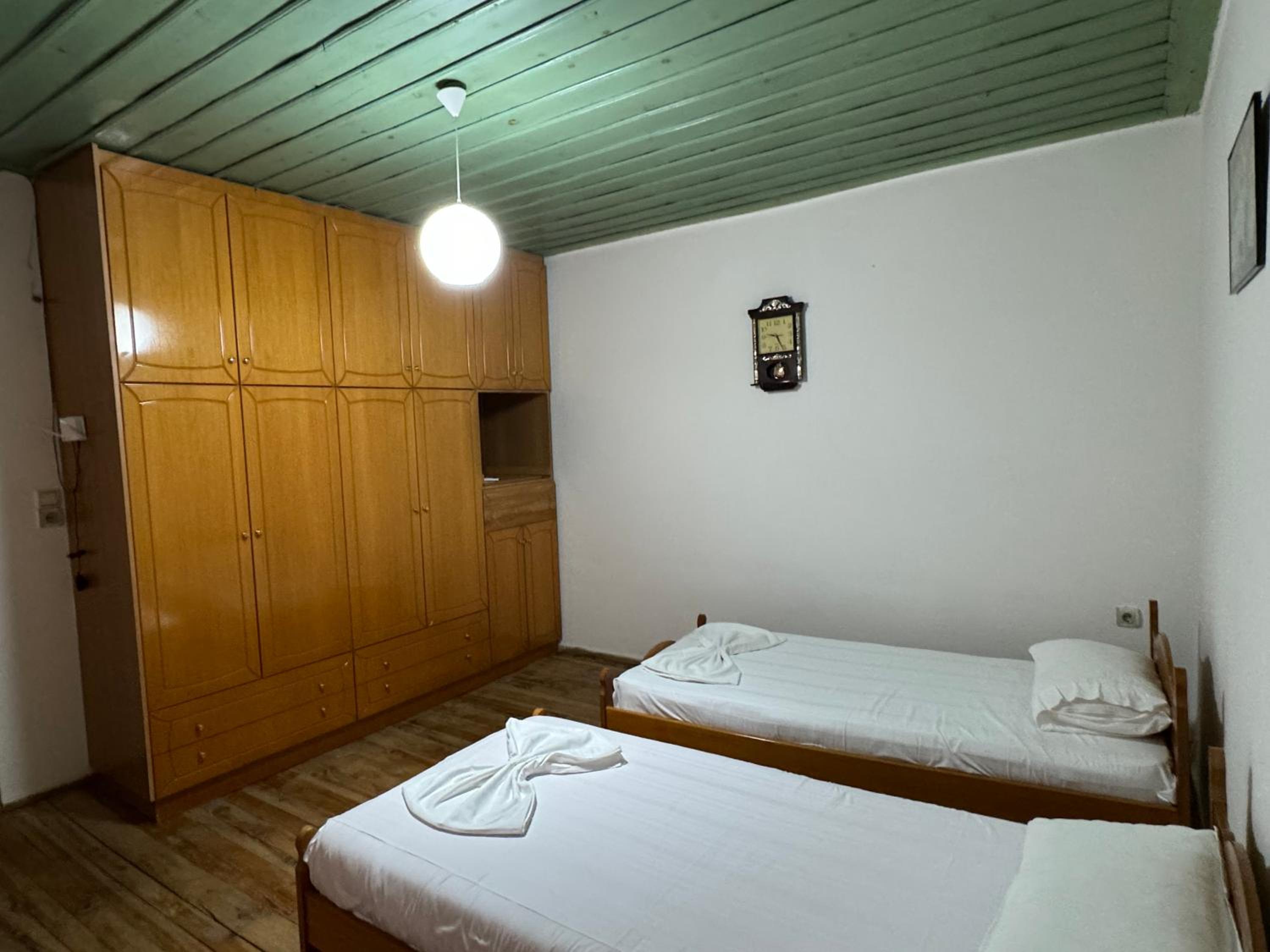 Alesio House