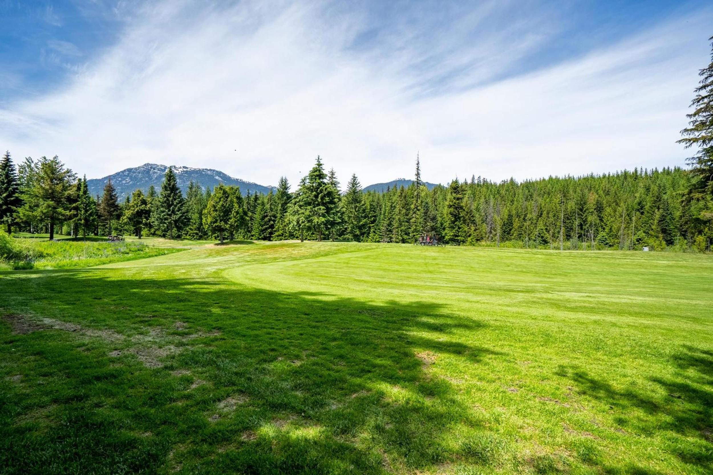 Gleneagle 1 | Townhome, 700m to Skiing, Near Free Village Shuttle, Fireplace, Secure Parking