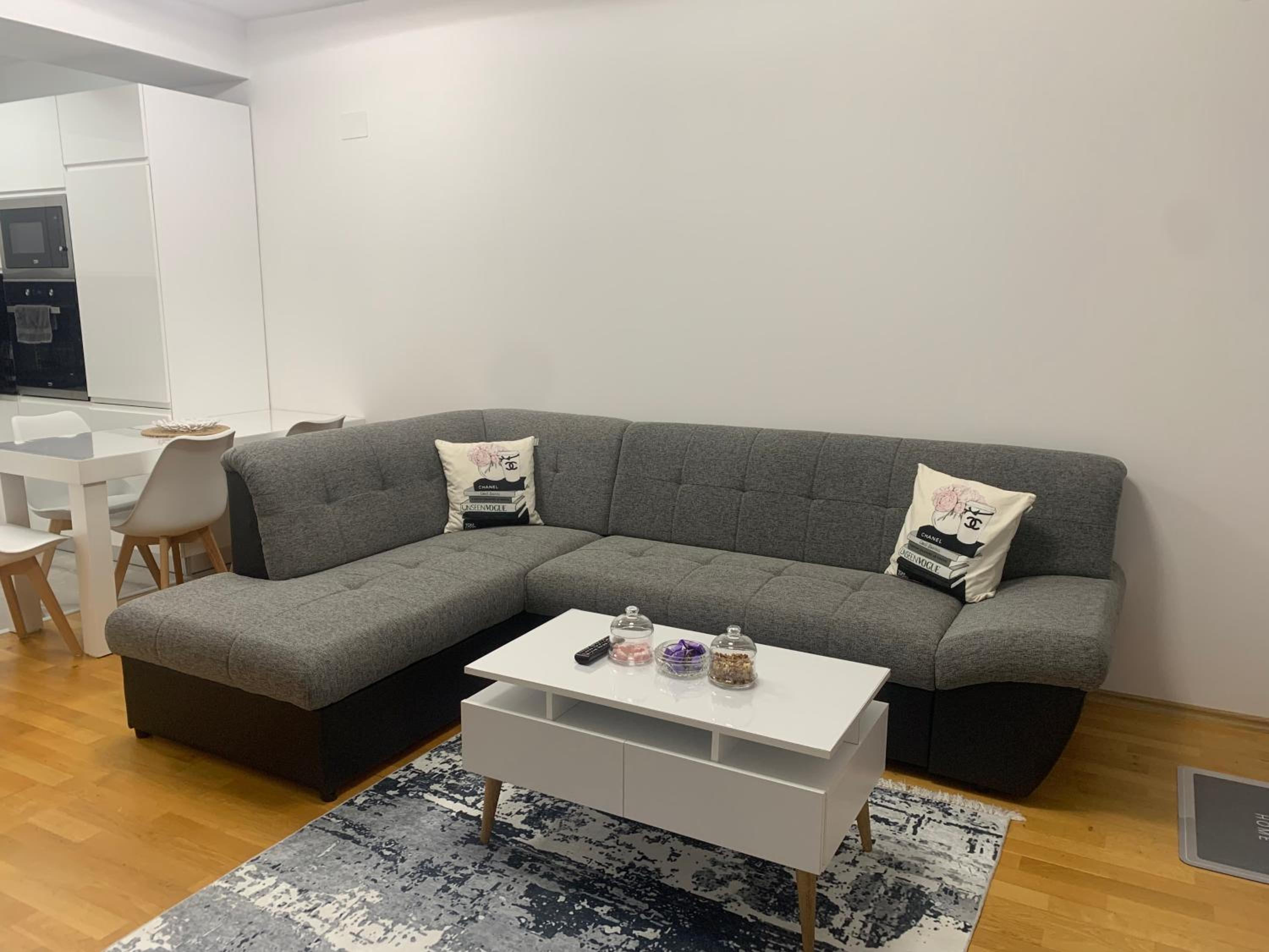C&E Apartment