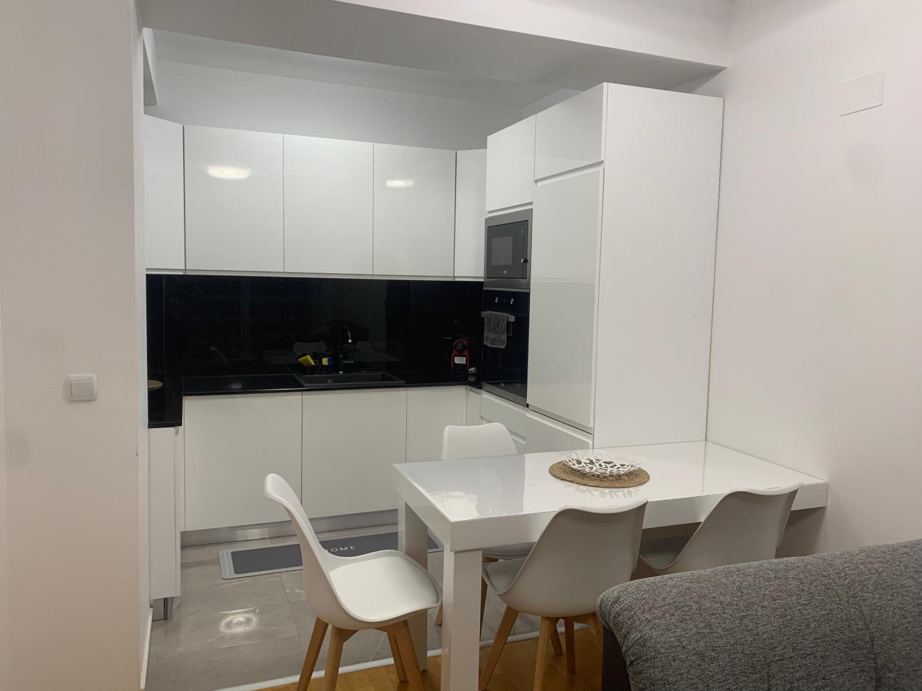 C&E Apartment