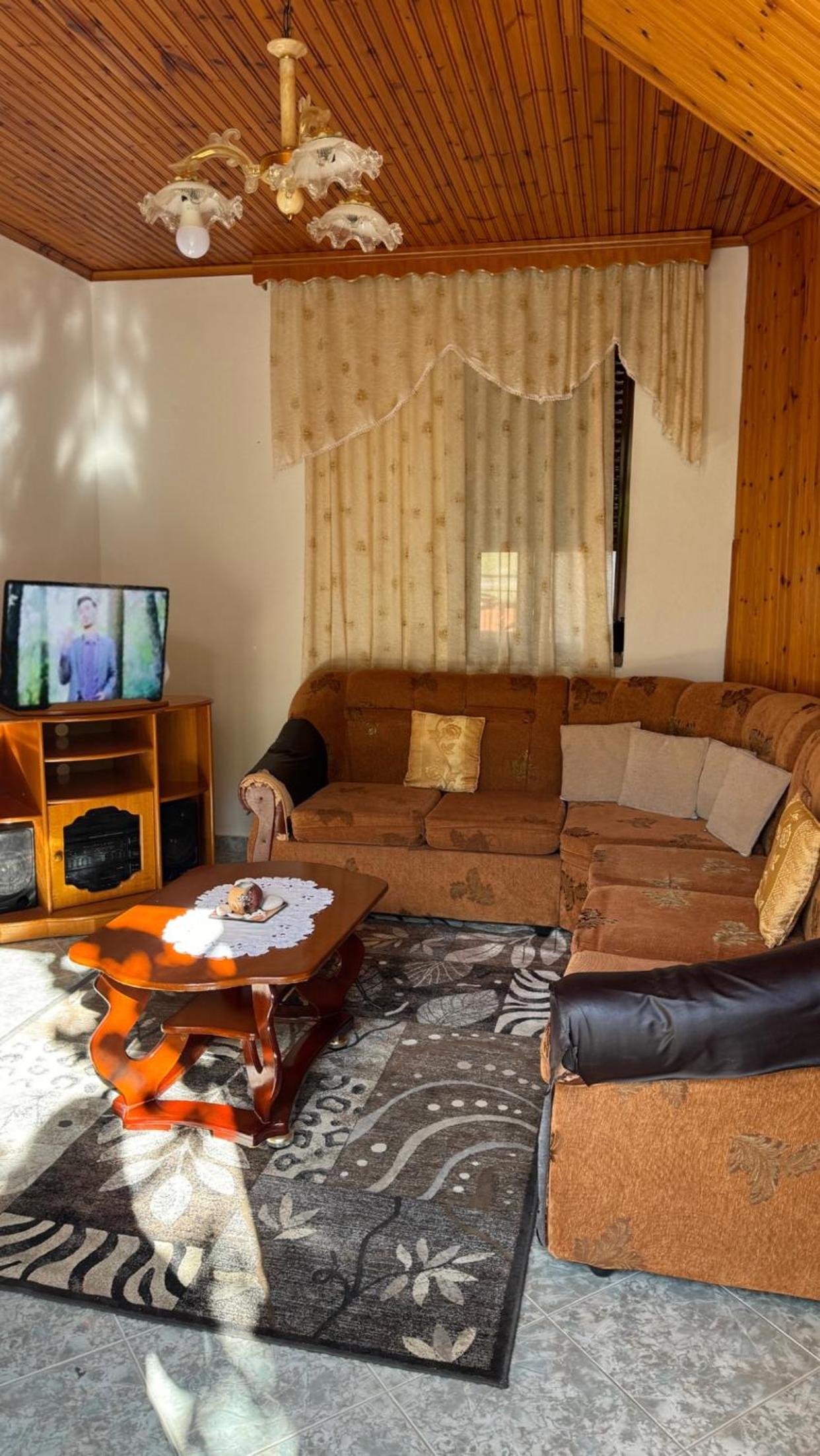 Alesio House