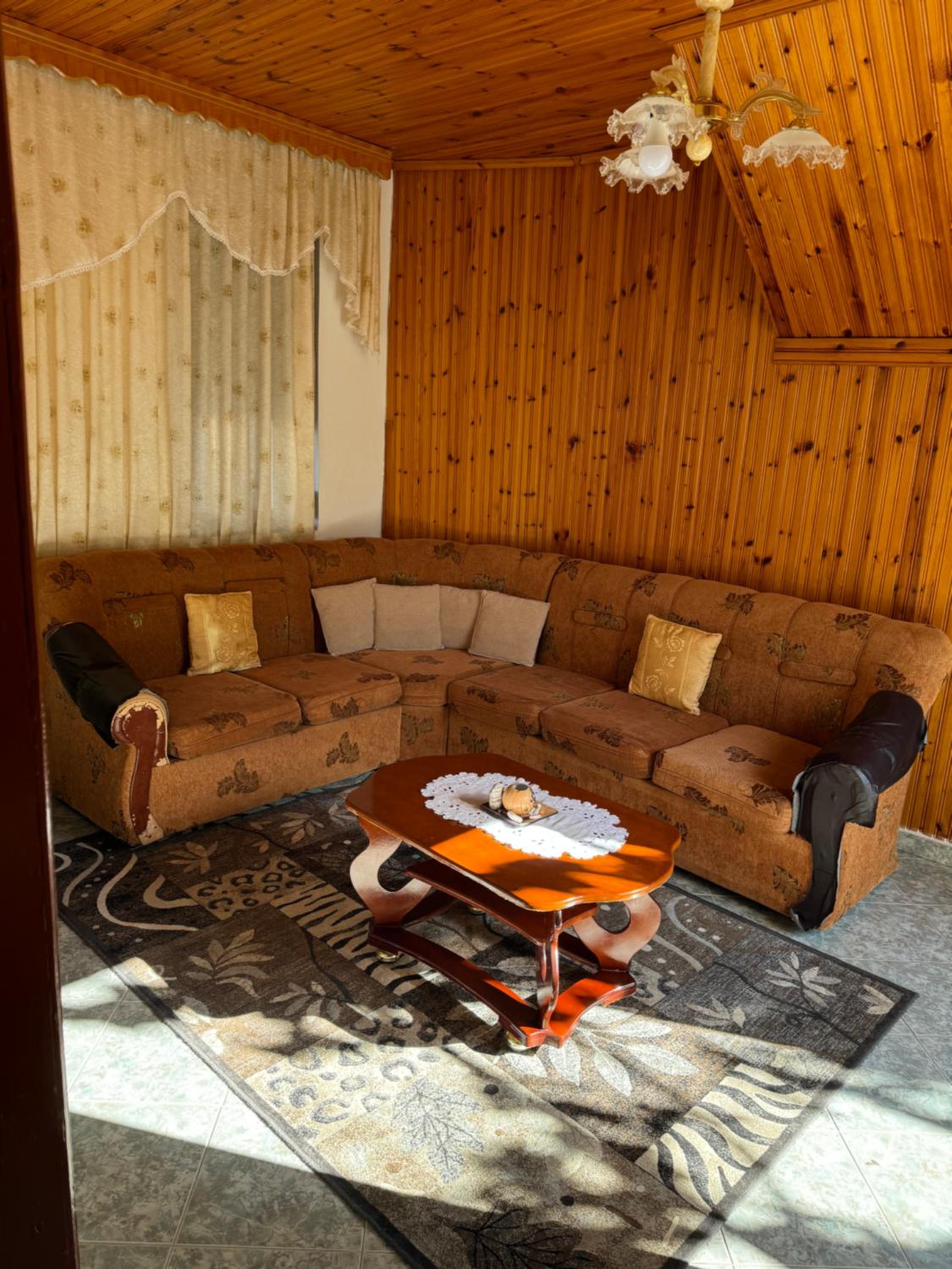 Alesio House