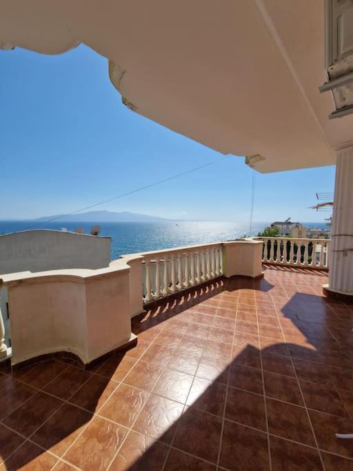 Flat with amazing view on sea