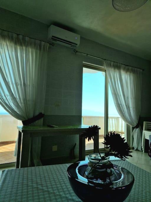 Flat with amazing view on sea