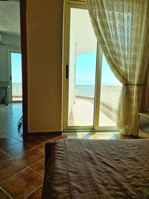 Flat with amazing view on sea