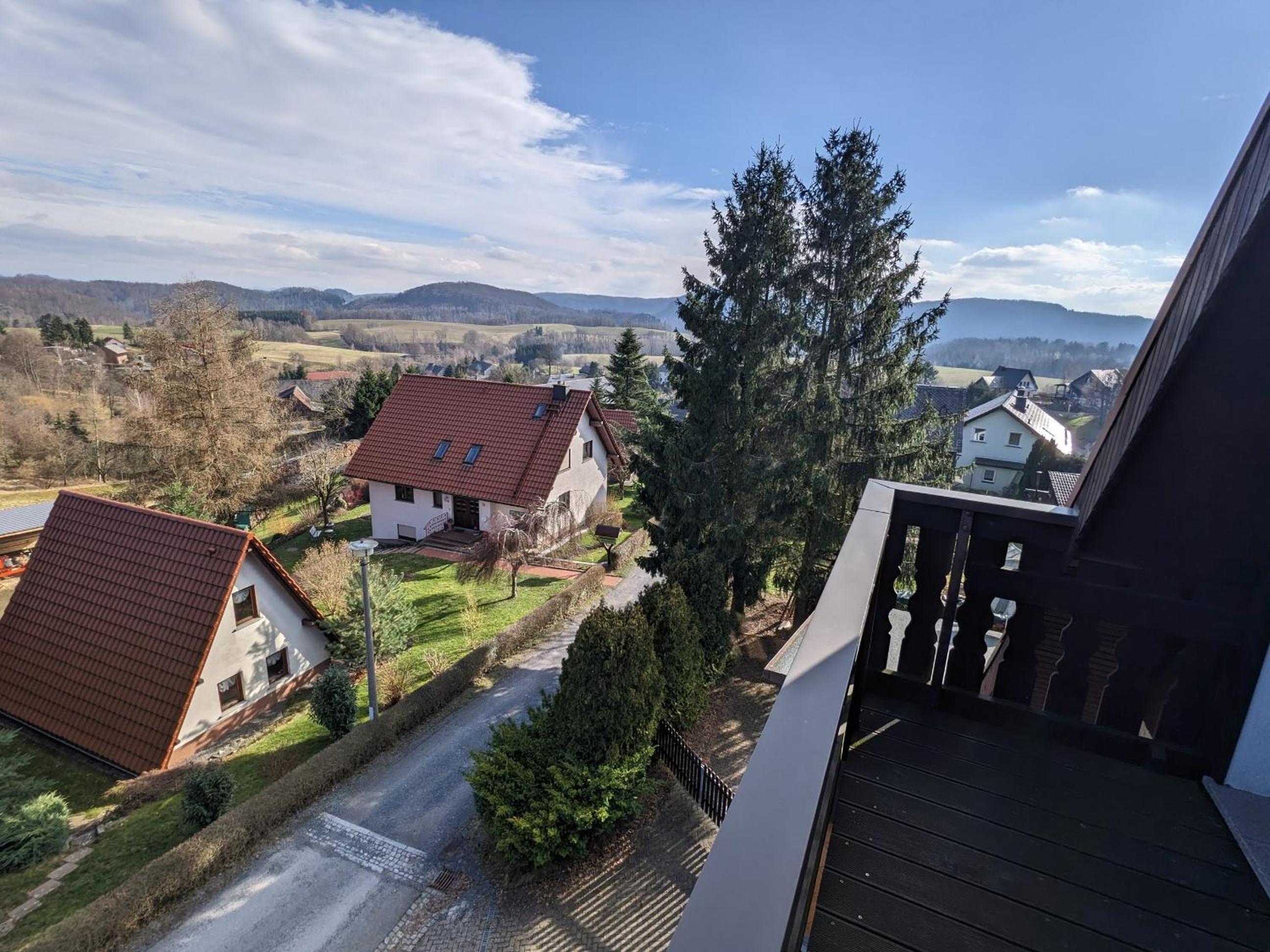 B8 Urlaubsmagie Bergsteigerwohnung mit Balkon mit Aussicht aufs Elbsandsteingebirge