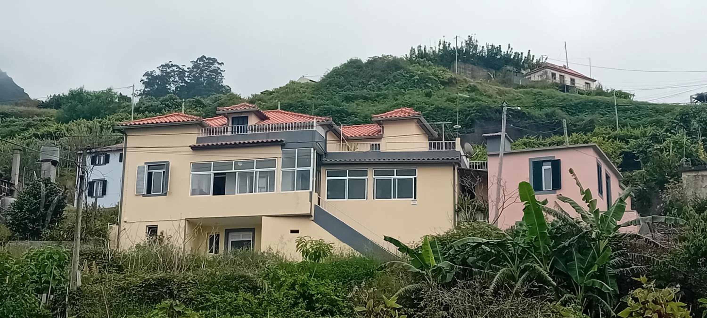 Hotel Vitorio's Guesthouse - Image 1