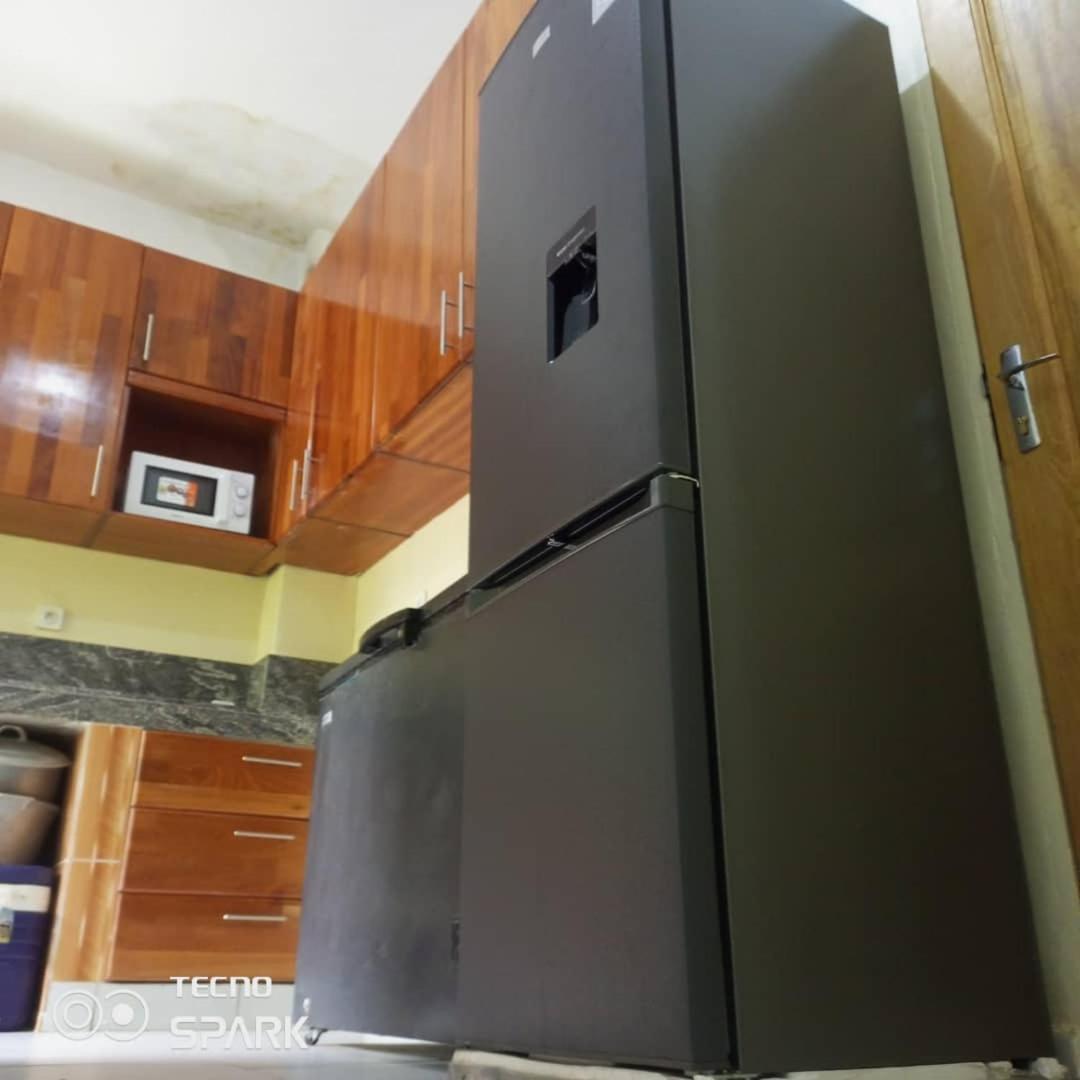 AFRIEUROTEXT Kamerun-High Standing-Appartements-Wifi-Security-Restaurant-modern Kitchen