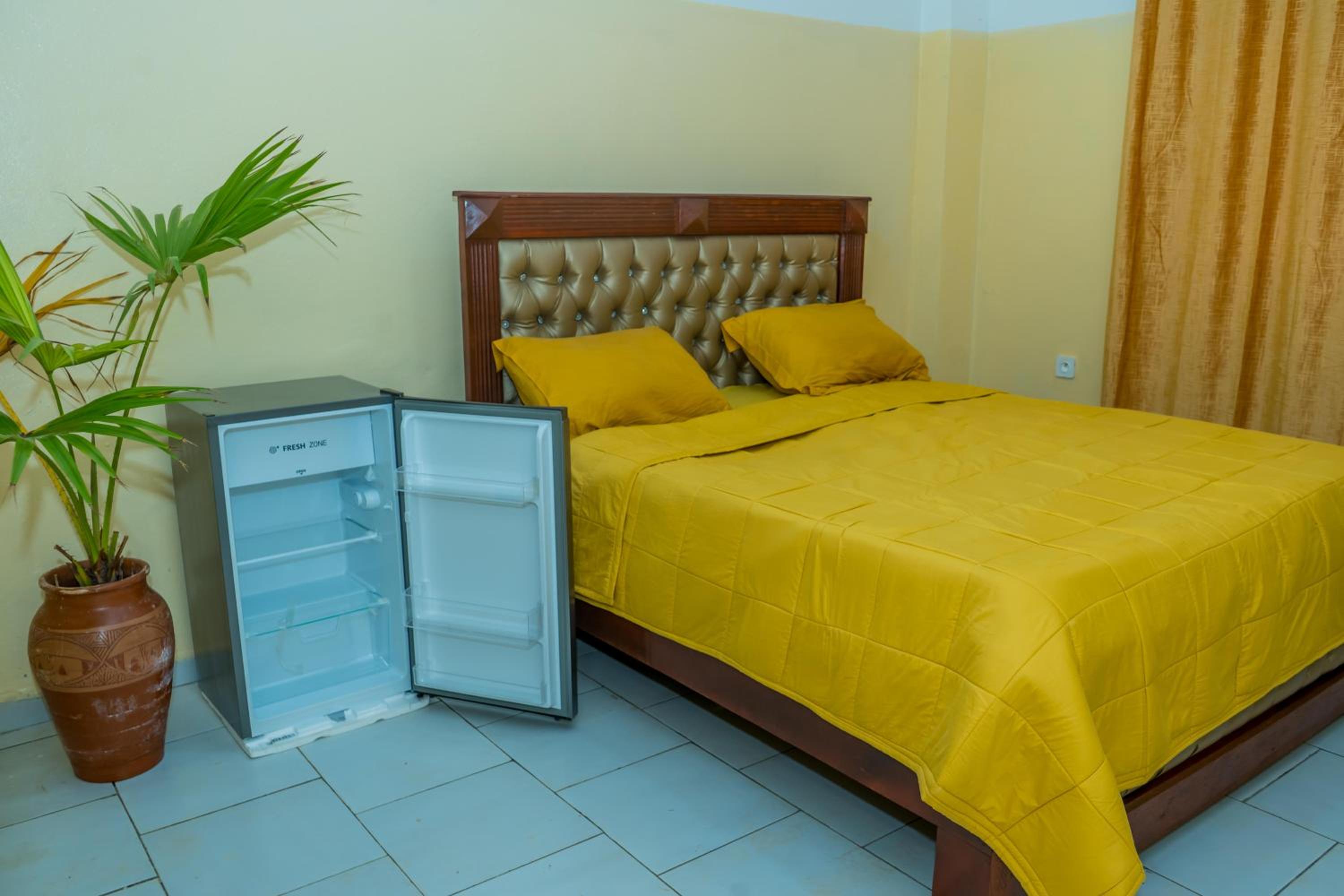 AFRIEUROTEXT Kamerun-High Standing-Appartements-Wifi-Security-Restaurant-modern Kitchen