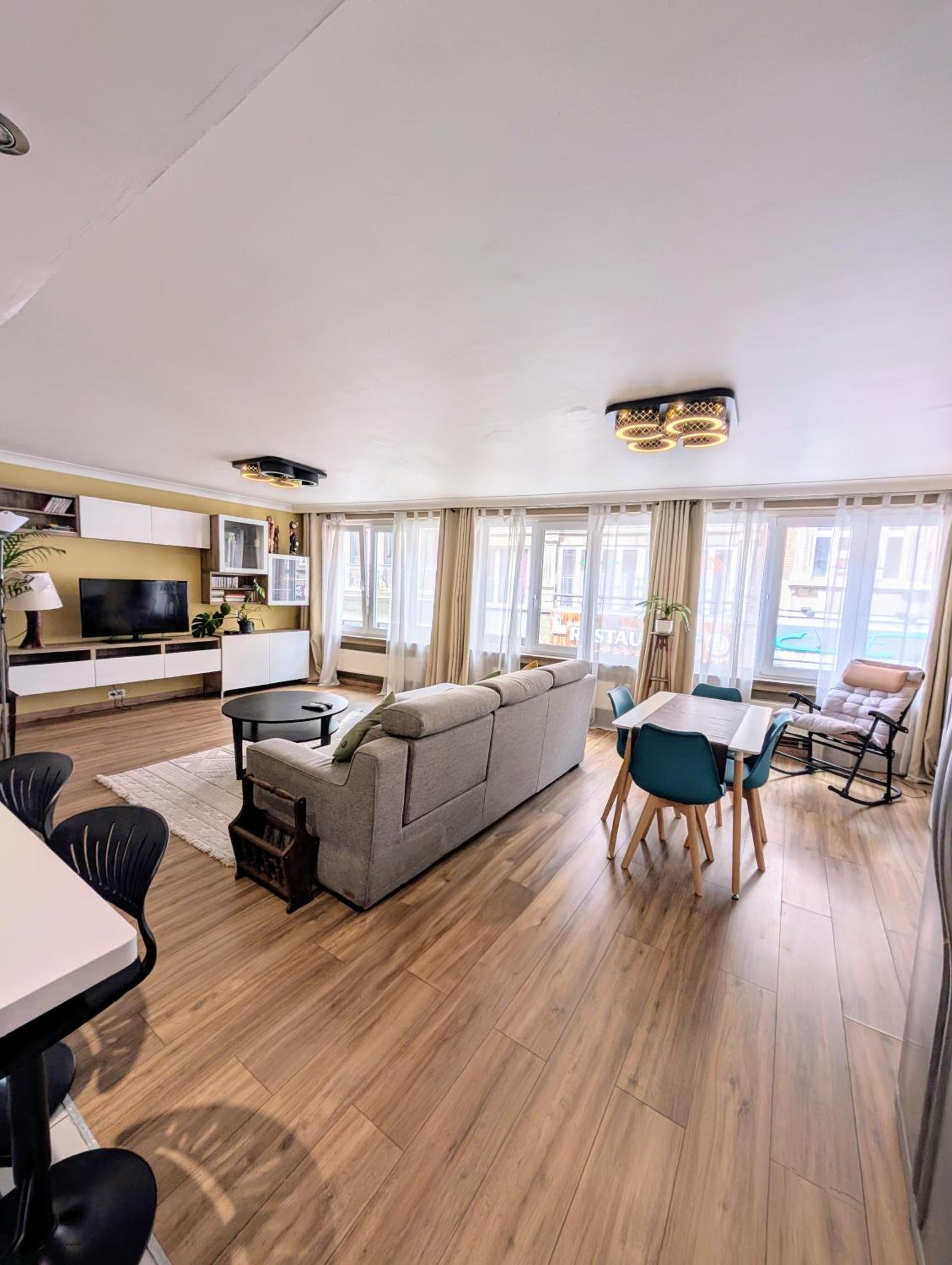 Superbe appartement dans le centre de Mons - Arivée autonome