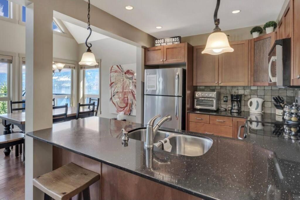 Beautiful Cottage at La Casa in Kelowna